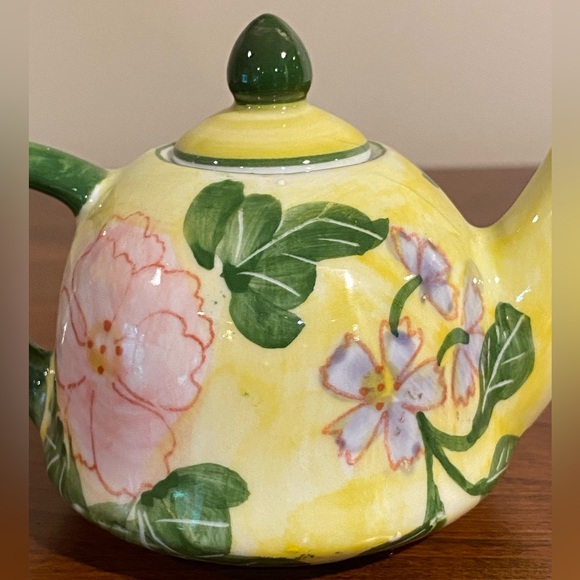 Teapot Vintage miniature floral ceramic in excellent condition Andrea by, Sadek - Picture 3 of 14